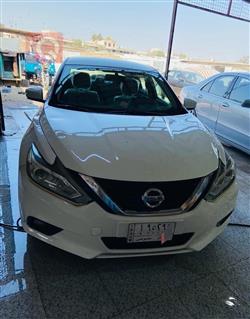 نيسان ألتيما